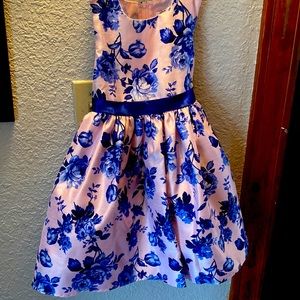 Great for picture day!